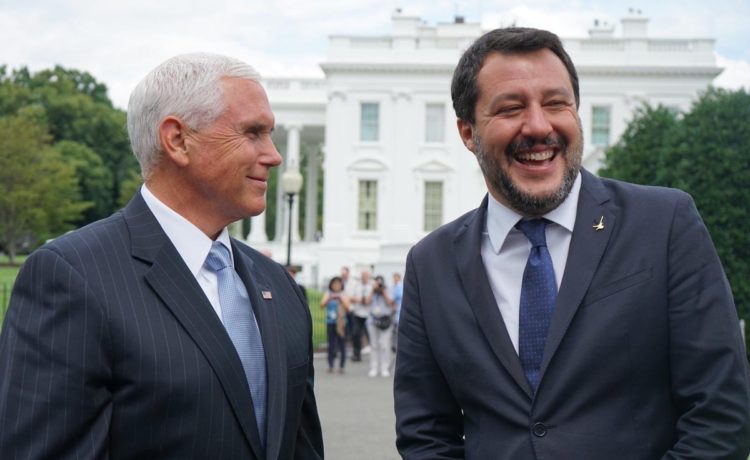La svolta filo-americana di Salvini: un successo nell’immediato con qualche rischio per il futuro