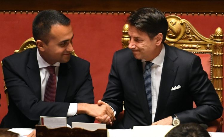 Tra sardine e liti nel governo: i paradossi della politica italiana