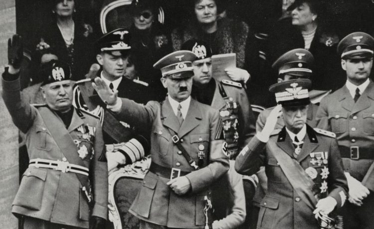 “La guerra di Atena”, Mussolini e l’errore dell’antifascismo. Sul saggio di Andrea Guiso