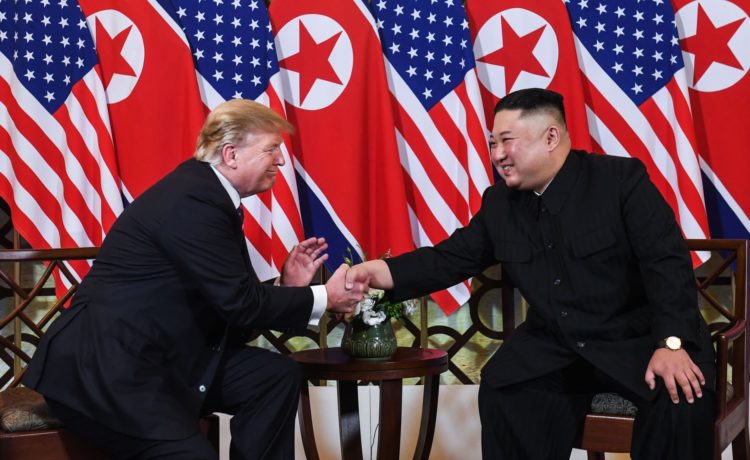 «Sei un grande leader». Summit di Hanoi, Trump-Kim in 7 punti