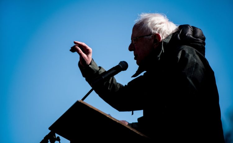 Sanders, il socialista (milionario e anti-immigrati) che sfida Trump