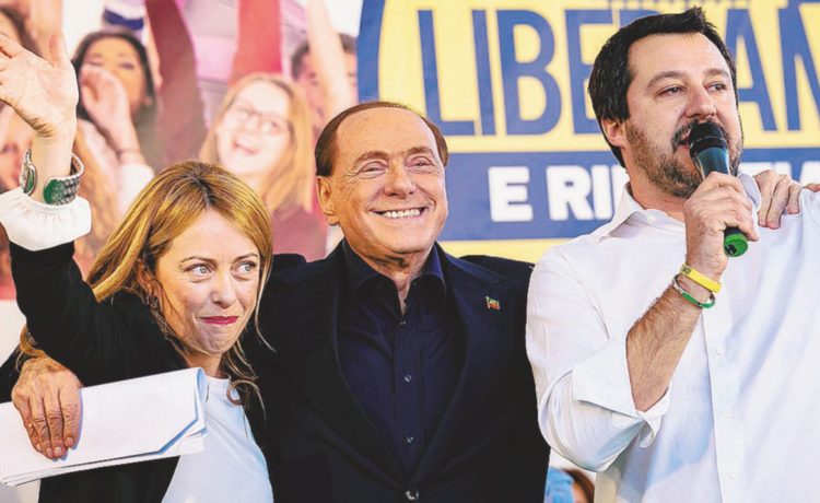 Da Montecitorio al Papeete Beach, nell’attesa che rinasca il centrodestra a guida salviniana